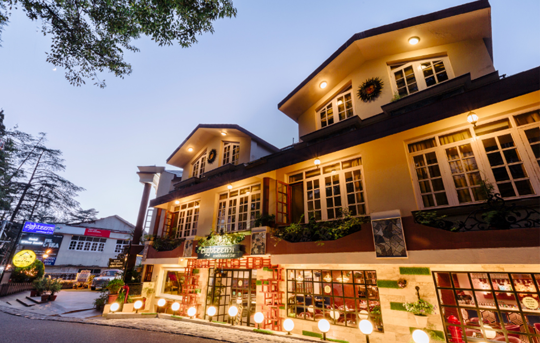 Banquet hall with all the basic and advance services